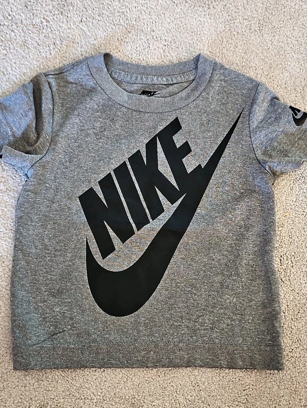 Nike Gray Short Sleeve Shirt 2t